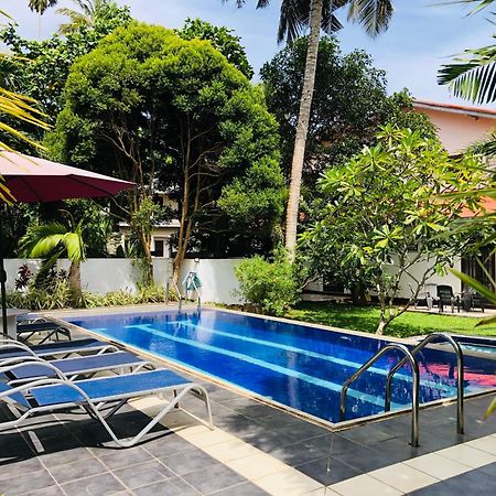 Hikka Villa Hikkaduwa Buitenkant foto
