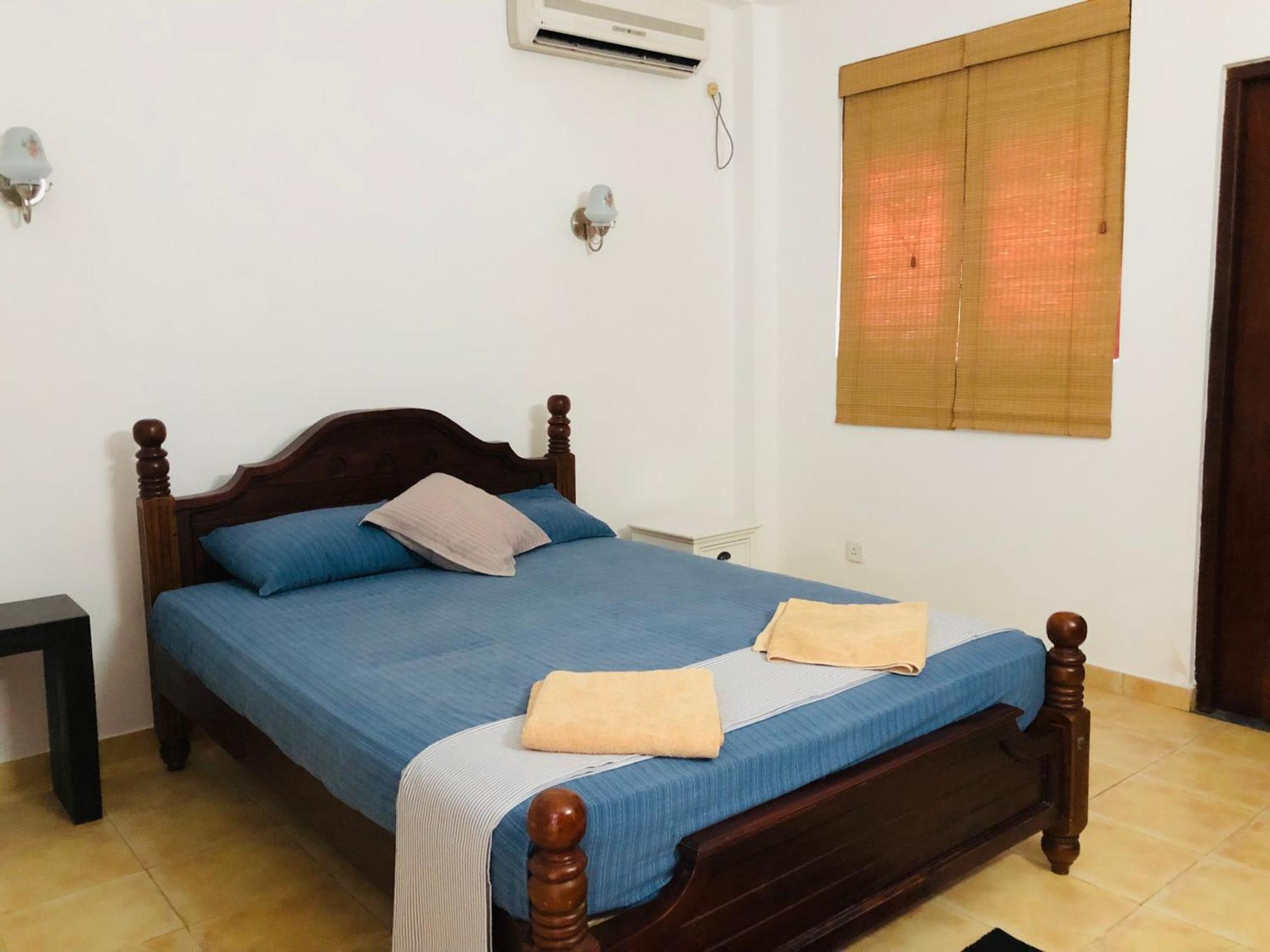 Hikka Villa Hikkaduwa Buitenkant foto