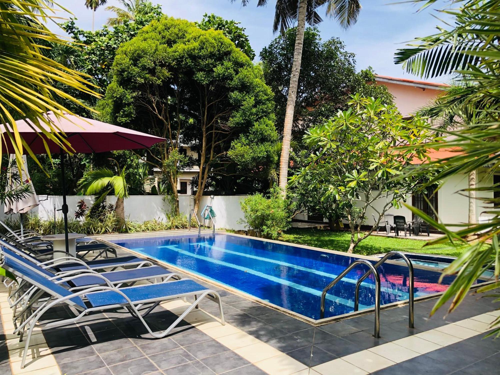 Hikka Villa Hikkaduwa Buitenkant foto