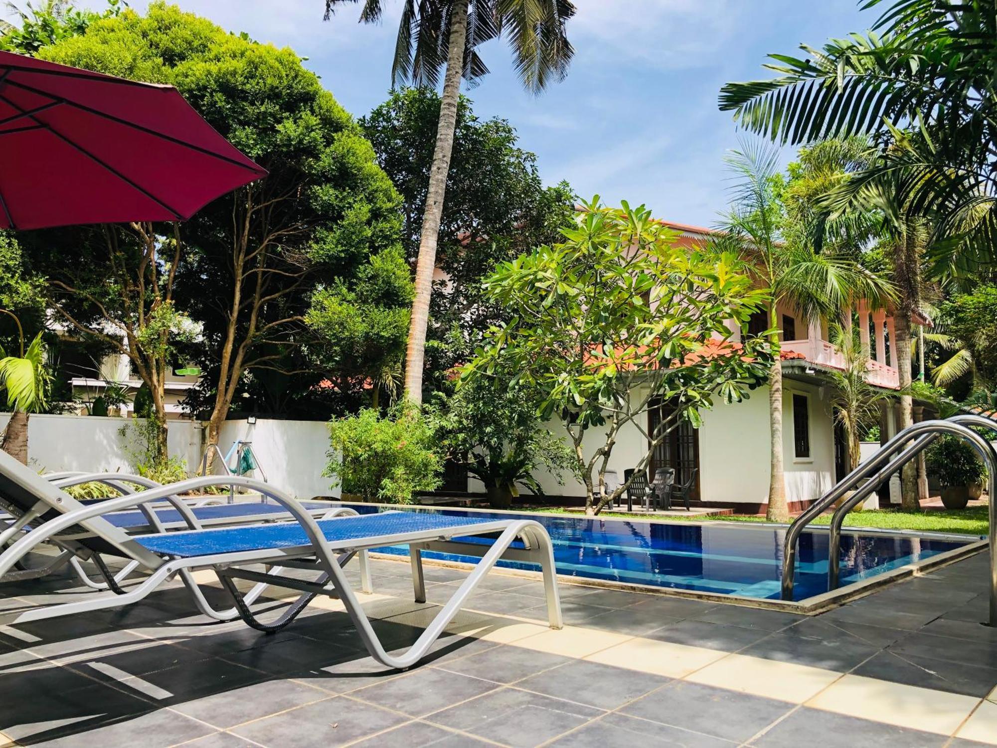 Hikka Villa Hikkaduwa Buitenkant foto