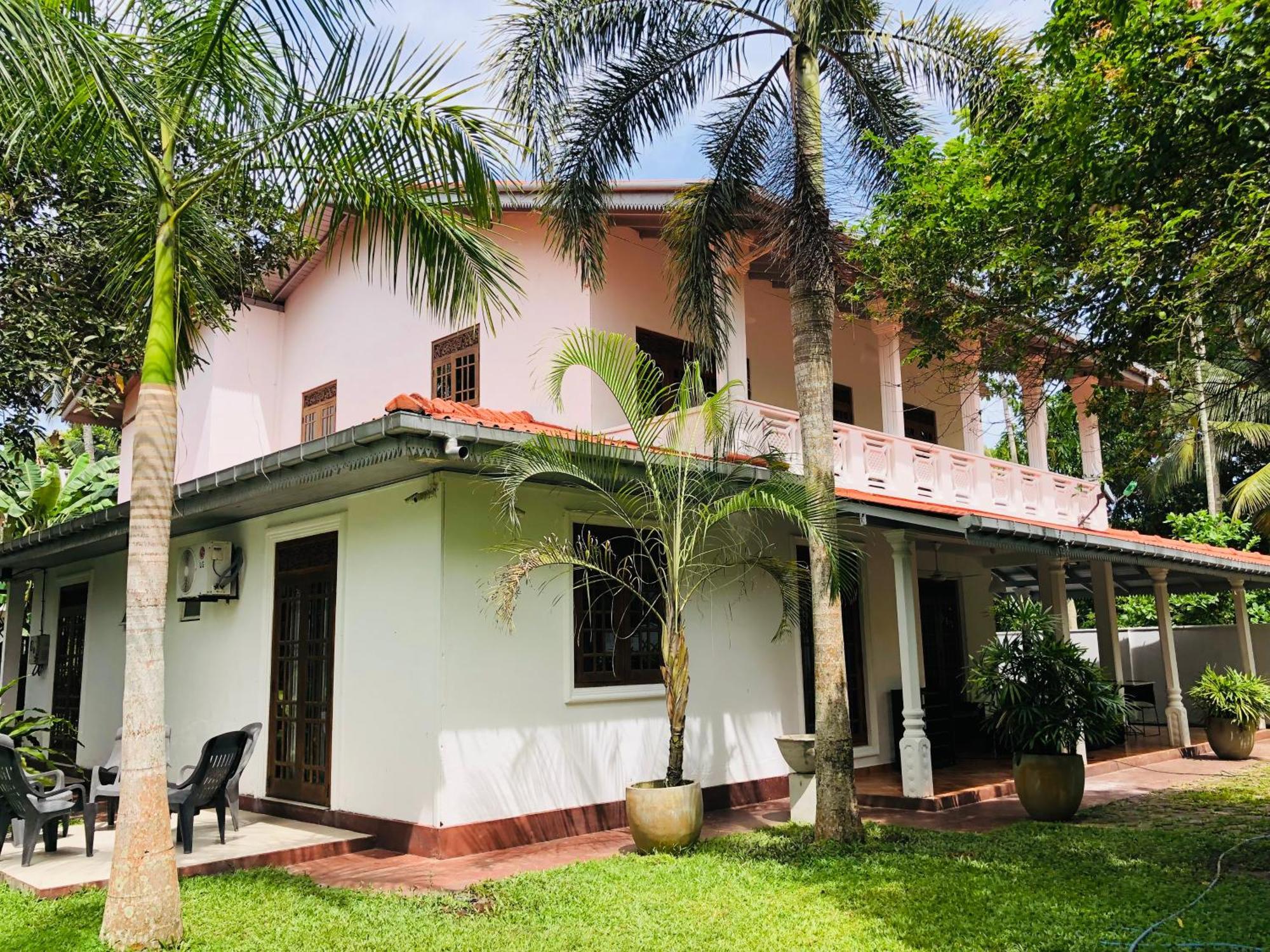 Hikka Villa Hikkaduwa Buitenkant foto