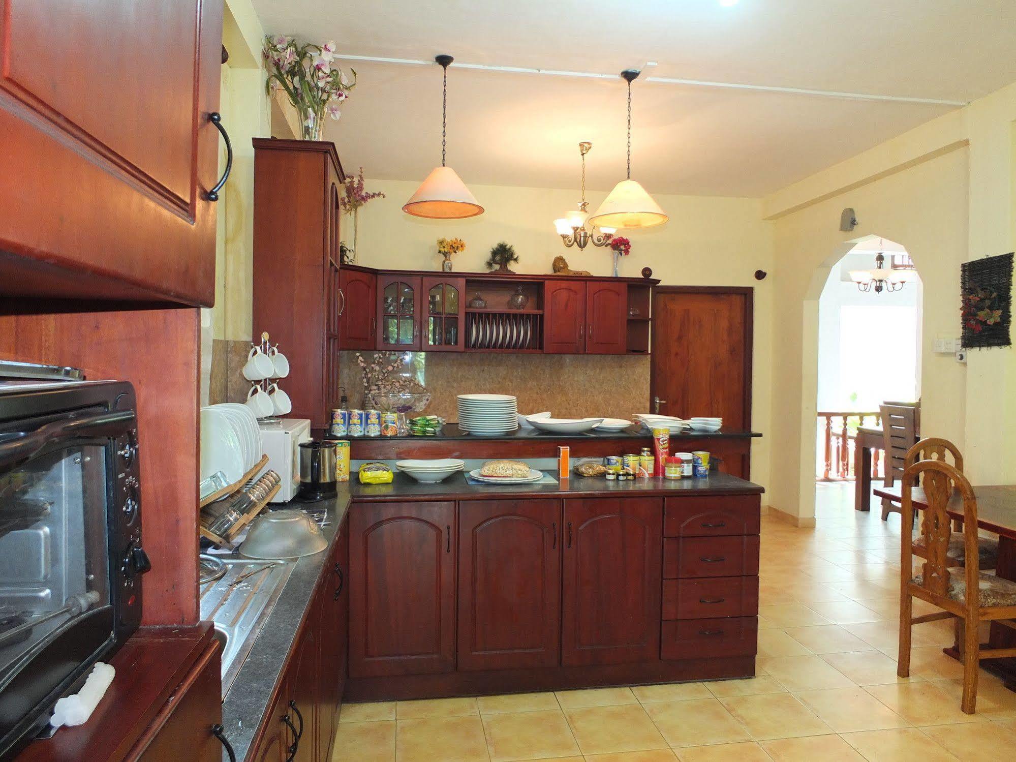 Hikka Villa Hikkaduwa Buitenkant foto