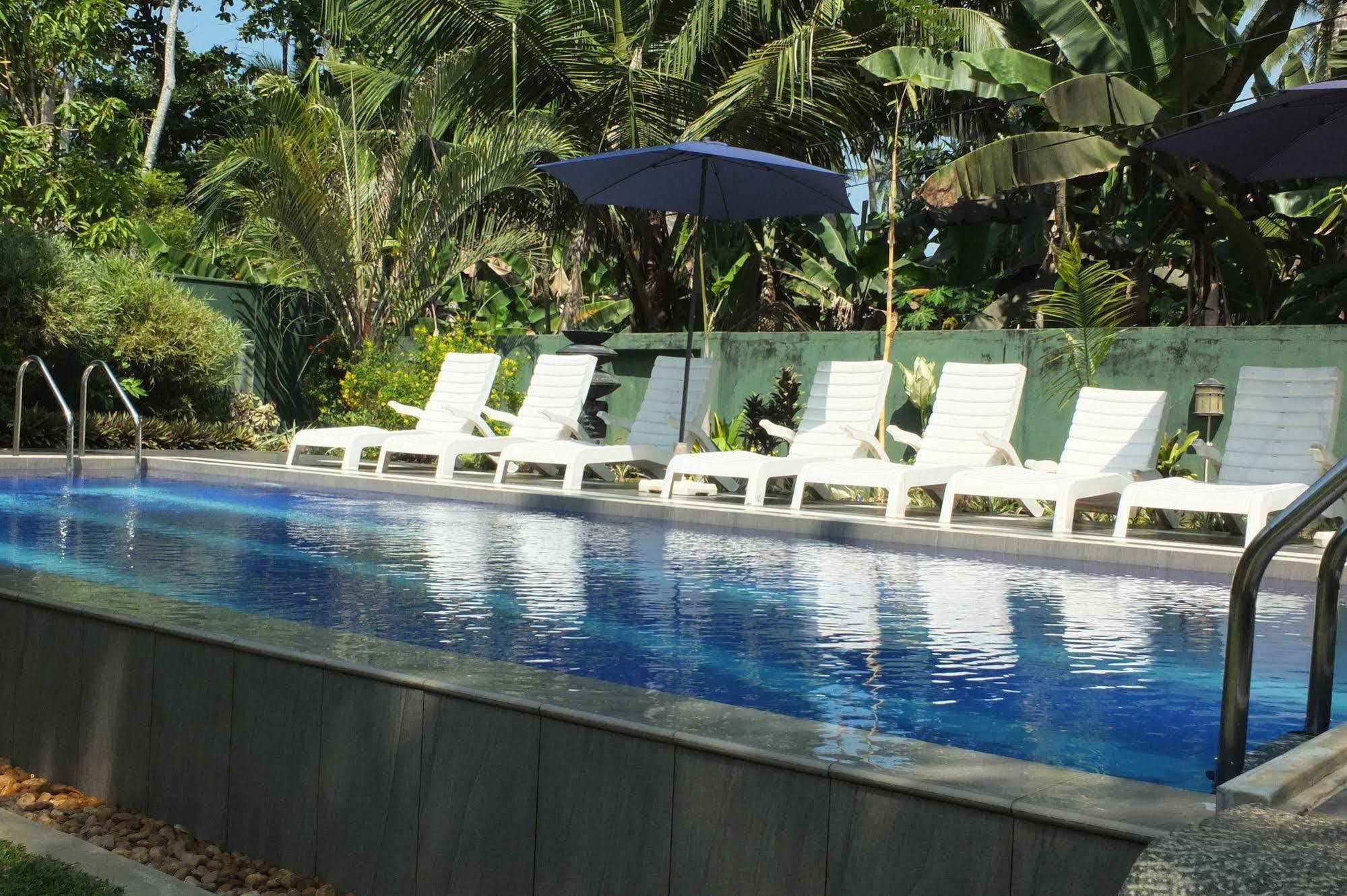 Hikka Villa Hikkaduwa Buitenkant foto