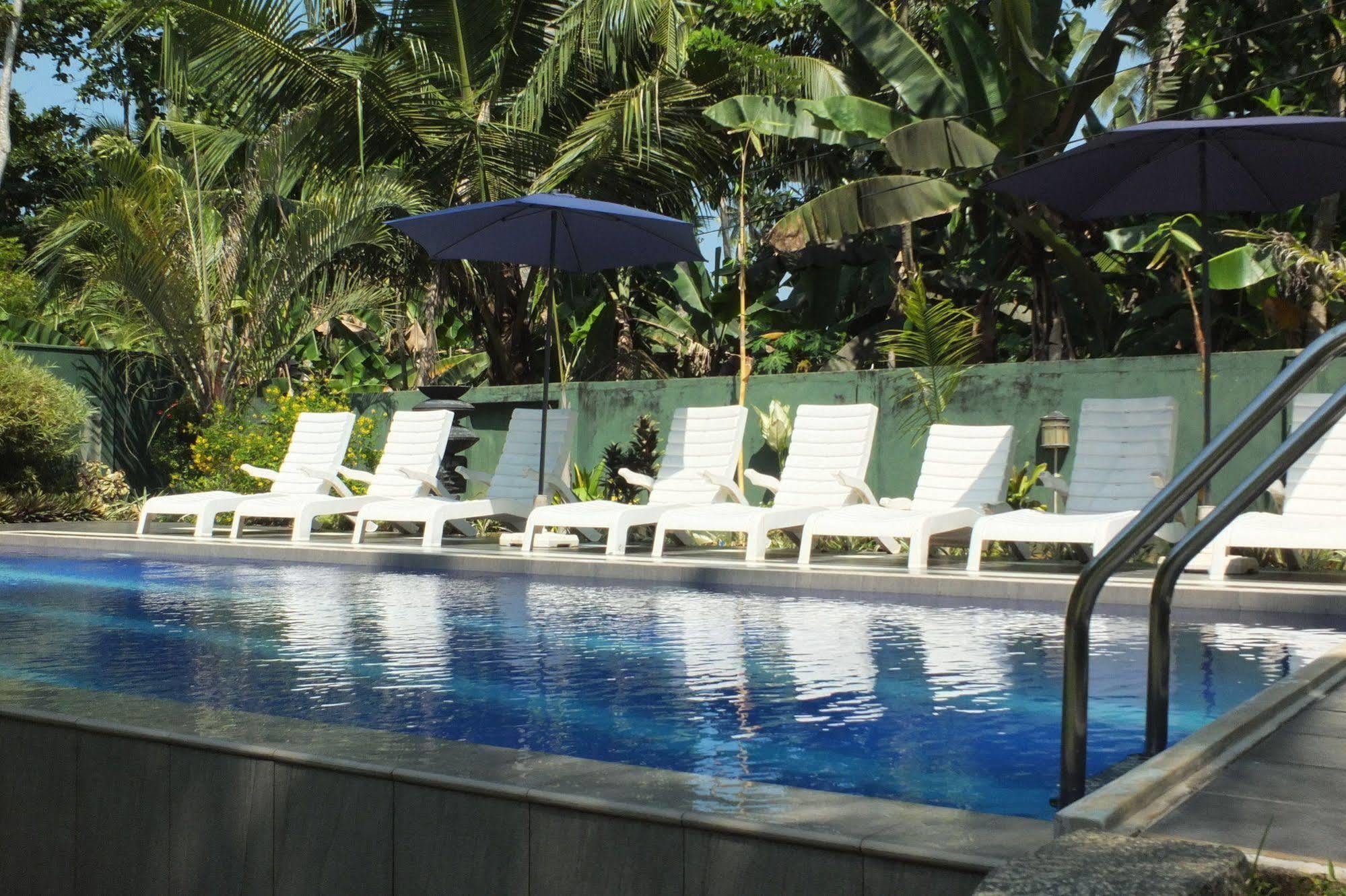 Hikka Villa Hikkaduwa Buitenkant foto